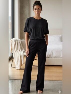 Monrow Black Short-Sleeve Tie-Waist Jumpsuit Sz Small EUC